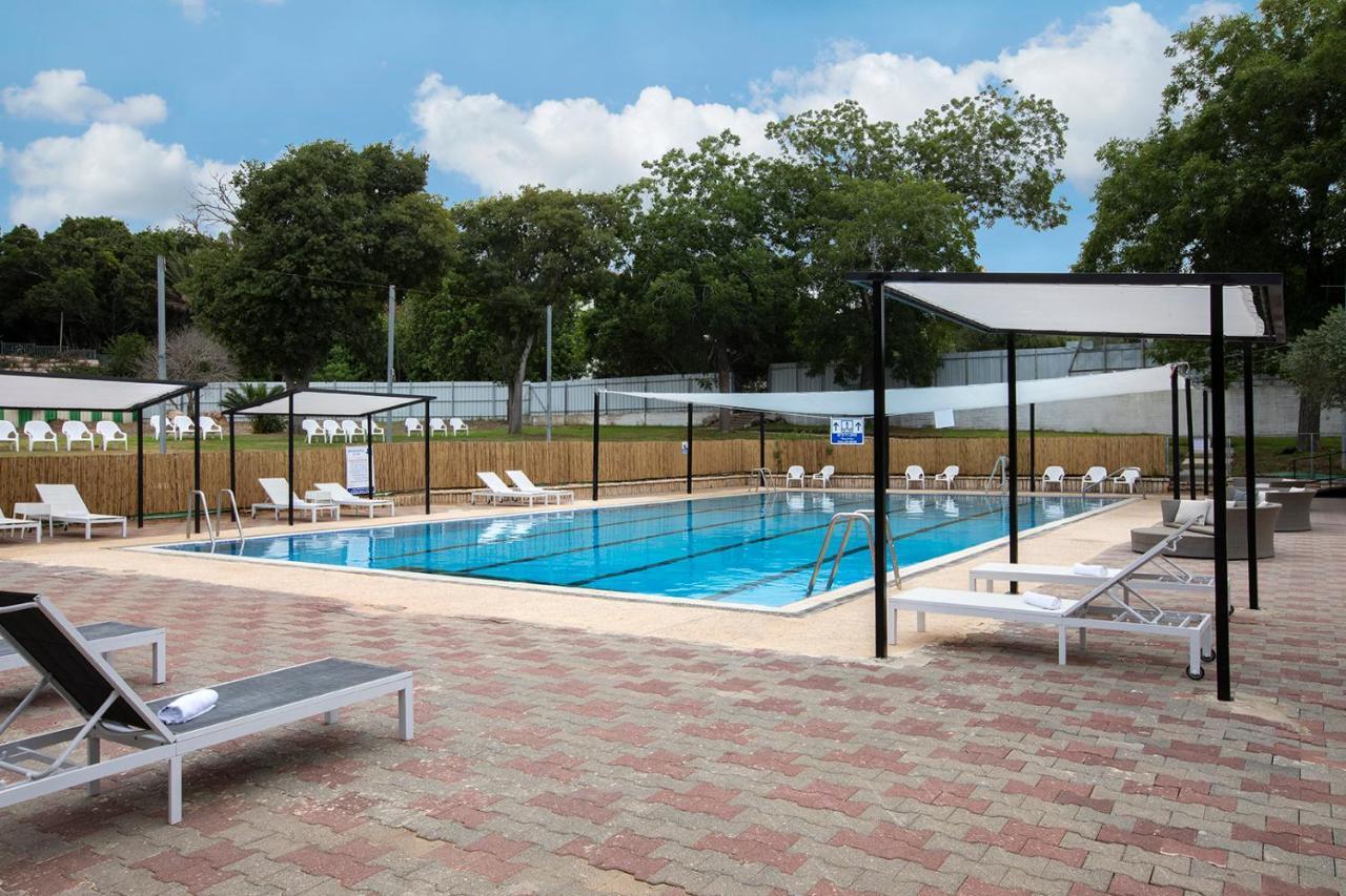 Eden Inn Zikhron Ya'akov Εξωτερικό φωτογραφία