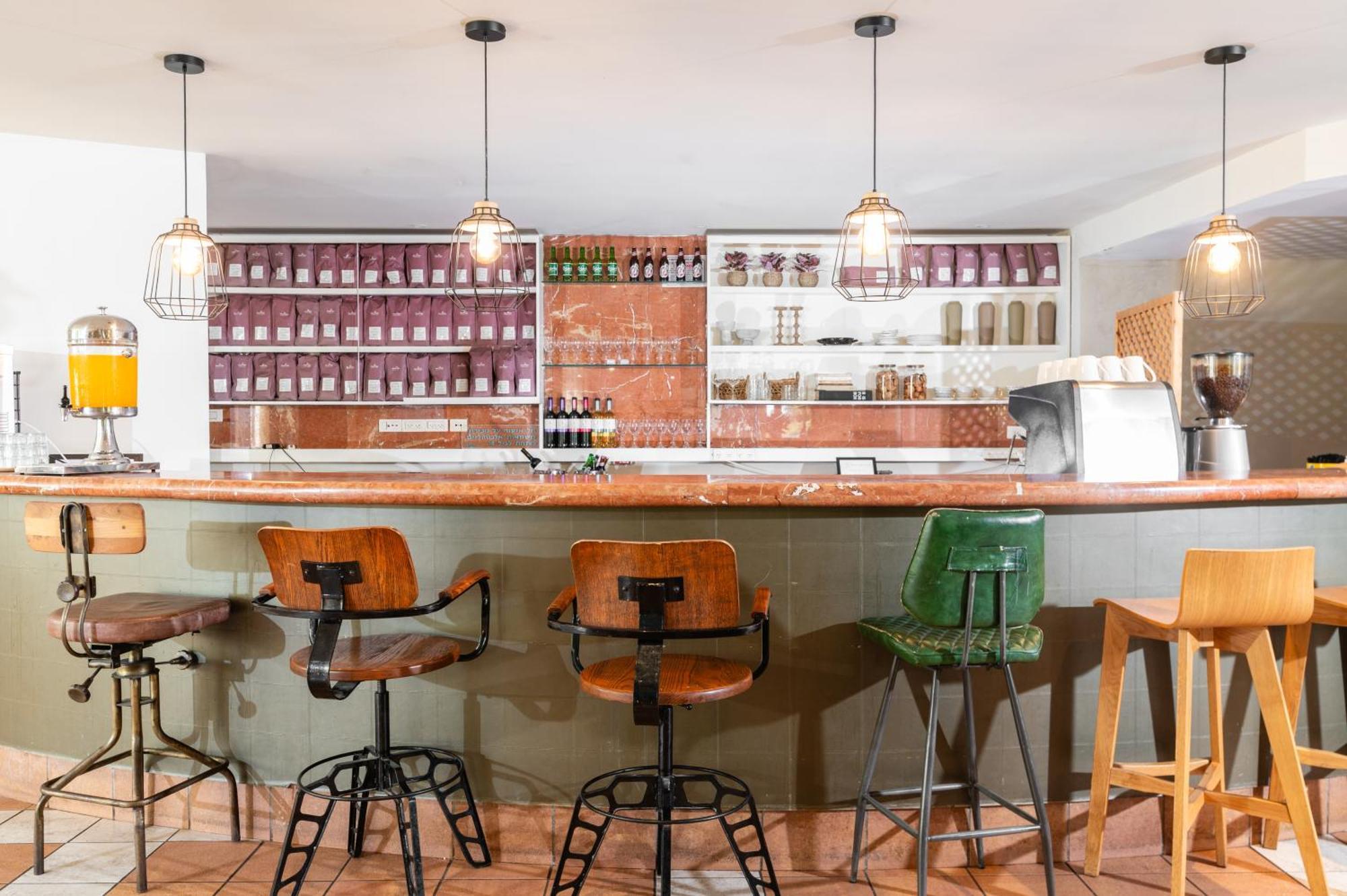 Eden Inn Zikhron Ya'akov Εξωτερικό φωτογραφία