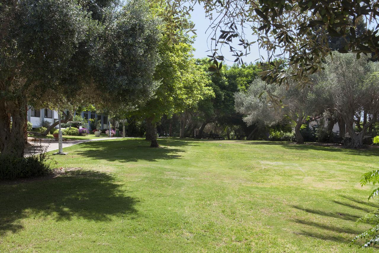 Eden Inn Zikhron Ya'akov Εξωτερικό φωτογραφία